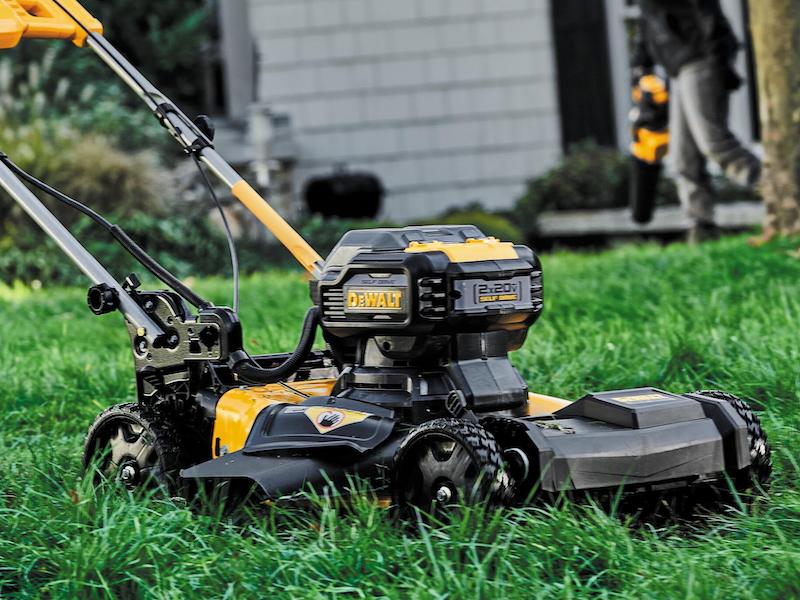 DEWALTÂ® Unveils Next-Generation 2x20V MAX* Self-Propelled and Push Mowers Powered By Two DEWALT 20V MAX* 10.0 Ah Batteries 