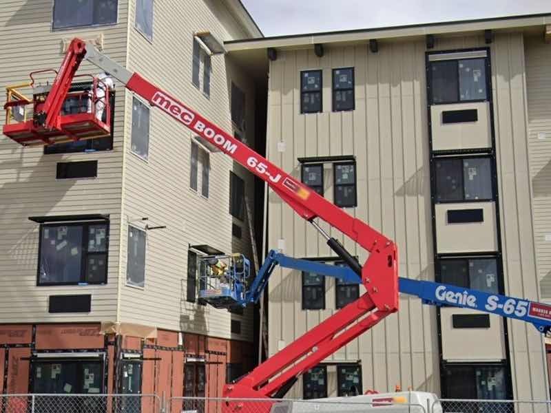 This building benefits from sunshades above the windows coated with beautiful, durable Fluoropolymer powder, applied by Registered Applicator Maas Brothers. 