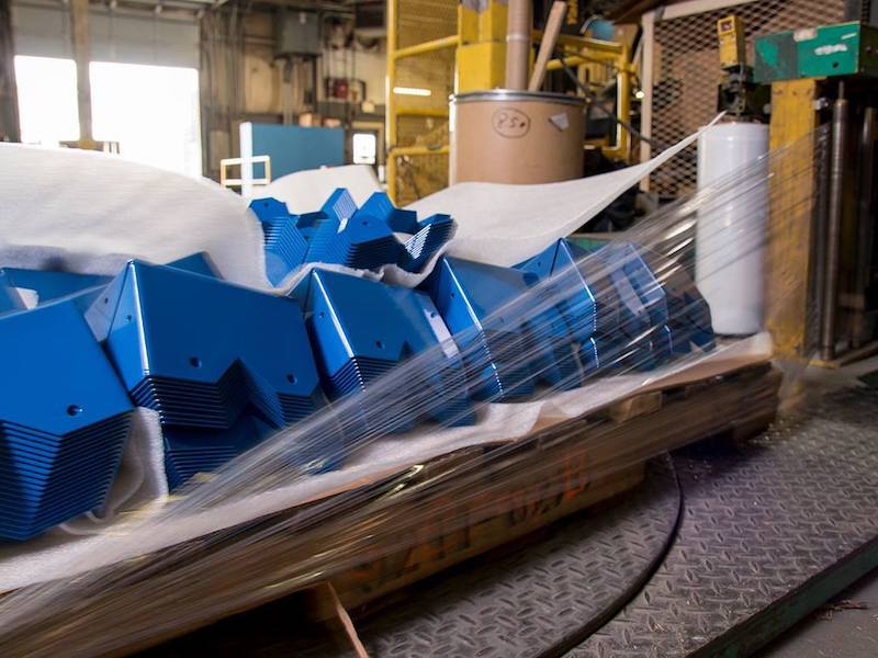 Sealing your products is necessary to protect your delivery from dirt, movement and disorganization. Shrink-wrap is one of many ways to seal packaging for delivery.