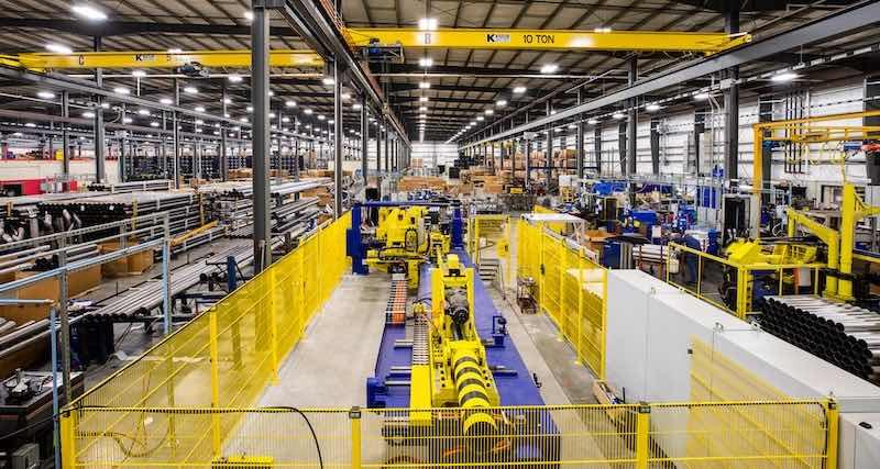 incoln Industries has over 1 million square feet of manufacturing space in numerous facilties and over 1,000 employees.