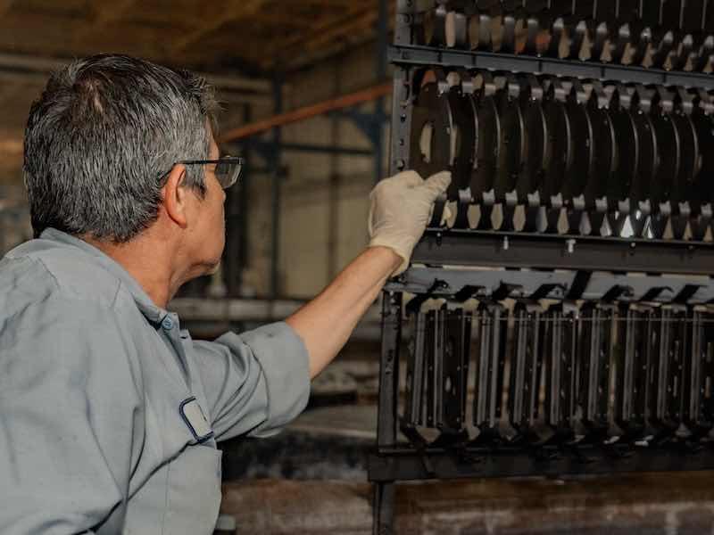 Micronâs primary processes include zinc plating, chloride and alkaline, zinc nickel, anodizing Type II and III, chem film, electropolish, passivation, electroless nickel, and precious metals such as tin, silver, and gold.