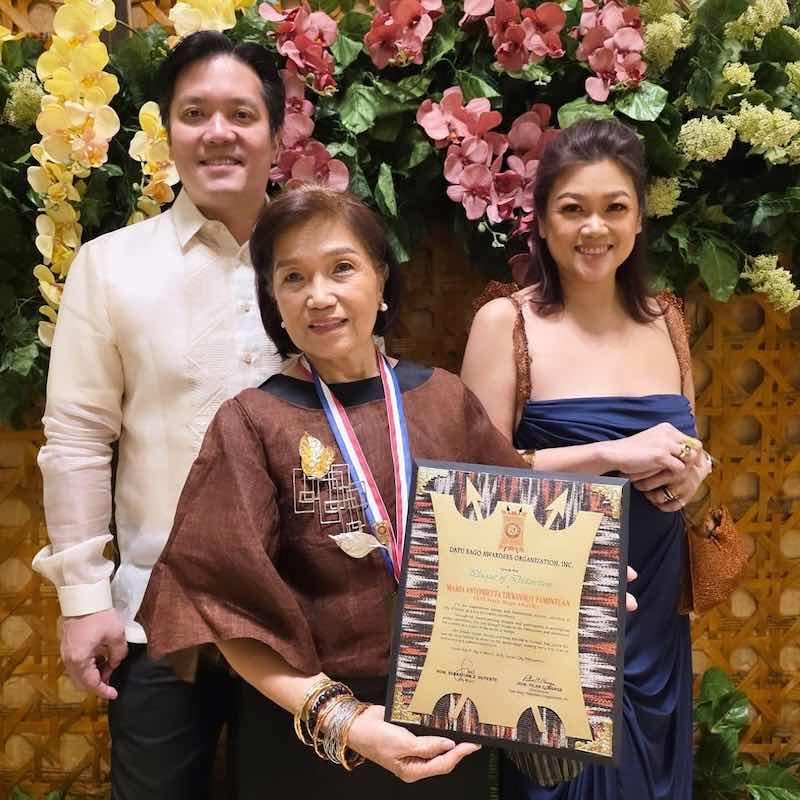 Ann Pamintuan with JoAnn and Kim.