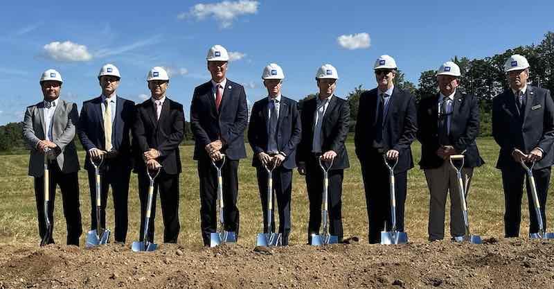 Virginia Governor Glenn Youngkin (center), Nathan Trotter and Department of Defense break ground on critical metals facility.