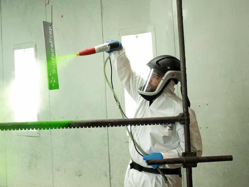 man powder coating