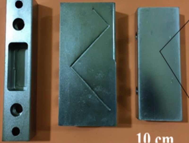 Die components (a) with Ni-W alloy (b) deposited using pulsed current electroplating